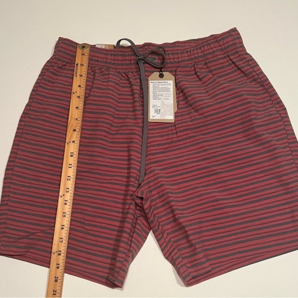 NWT Prana Men's Metric E Waist Short Color Rust Stripe Size XL 8" Inseam  (D4) - Picture 1 of 6